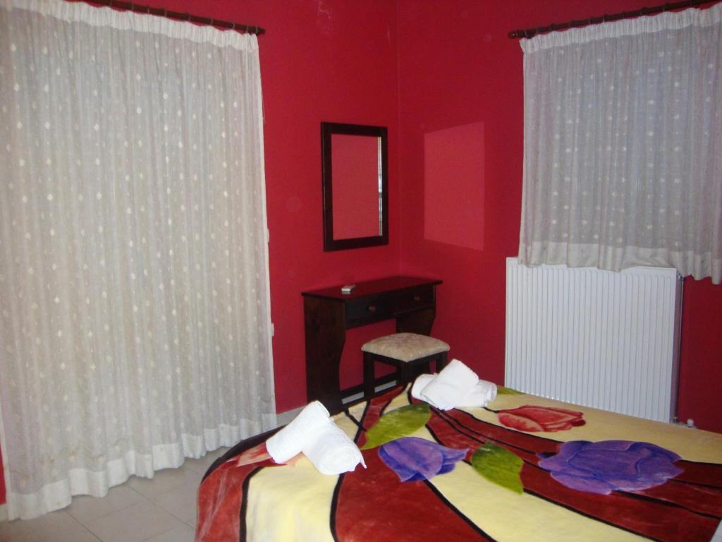 Kafiona Guesthouse Pyrgos Dirou Room photo